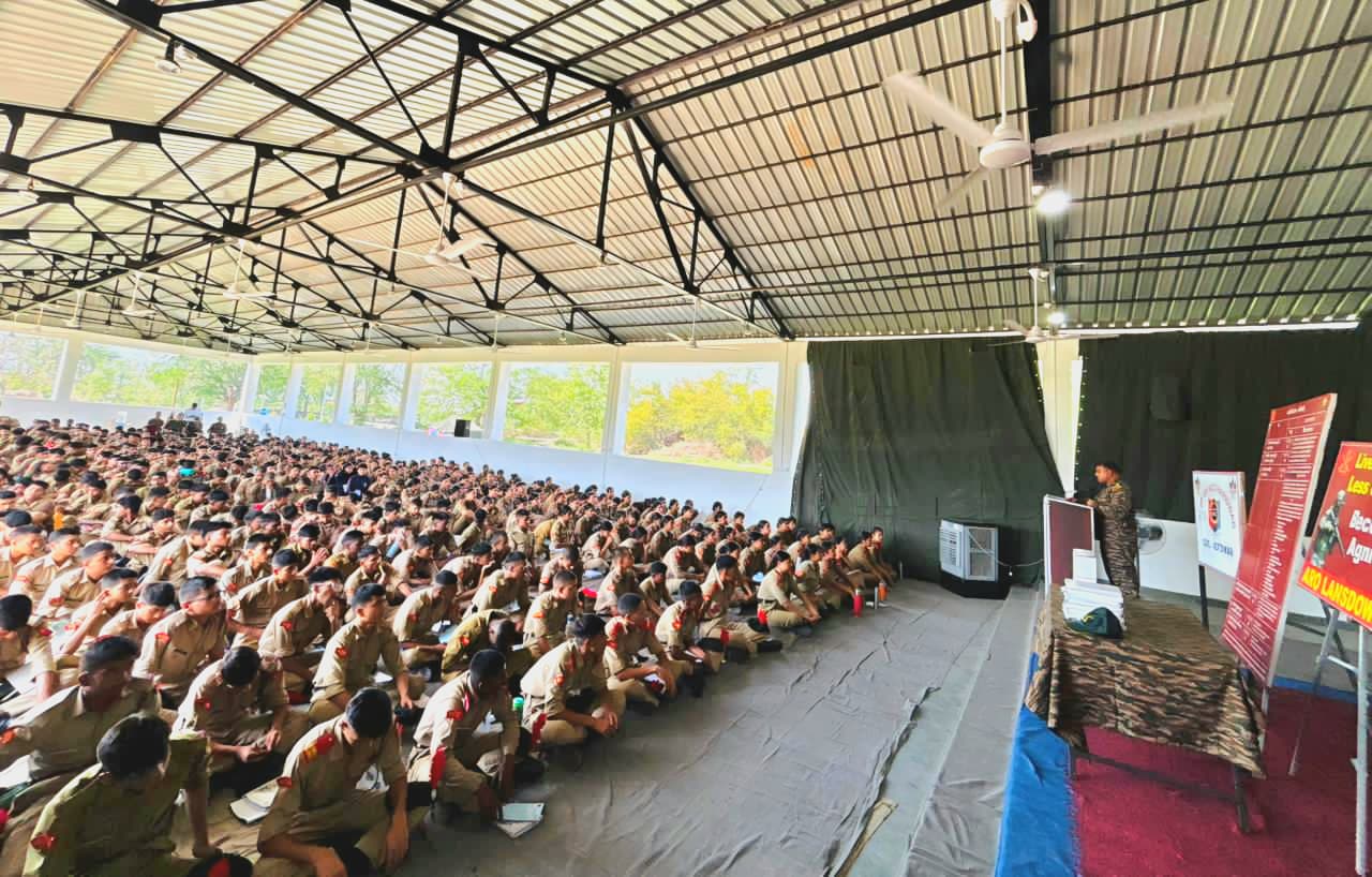 एआरओ लैंसडाउन द्वारा एनसीसी कैडेटों के लिए आयोजित आउटरीच कार्यक्रम